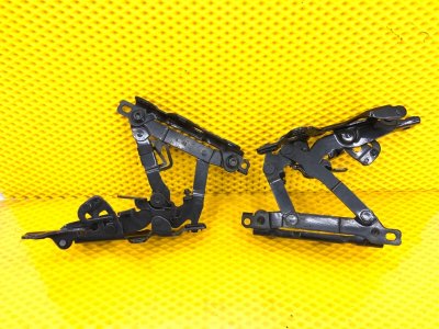 Петля капота Mercedes-Benz S-Class 2014 W222