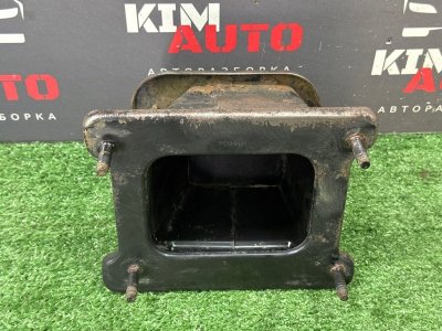 Кронштейн усилителя бампера Kia Soul 2014 SW