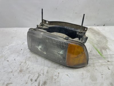 Фара GMC Jimmy II 1995