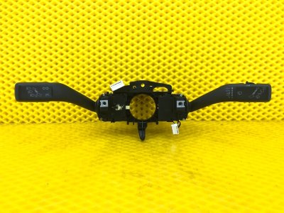 Подрулевой блок переключателей ( шлейф ) Volkswagen Tiguan 2013 5N1