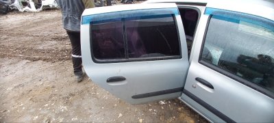 Задняя правая дверь Renault symbol 2004 au14