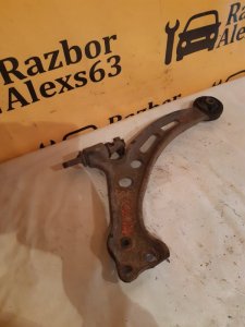 Рычаг подвески нижний Lexus RX 2000 300