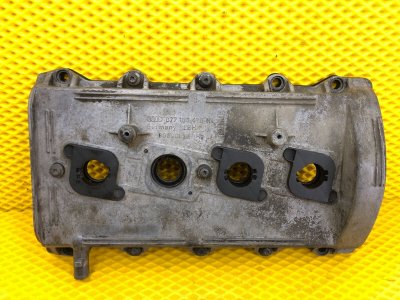 Крышка клапанная Volkswagen Touareg 2003 7L6