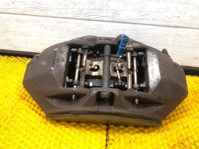 Суппорт тормозной передний правый Mercedes-Benz S-Class 2014 W222