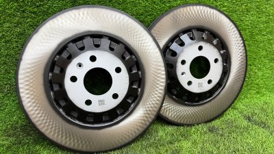 Тормозной диск AUDI Q7 Новый 4M