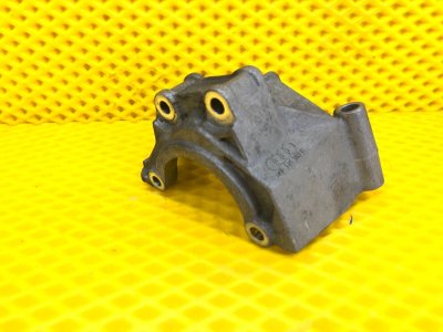 Кронштейн ГУР Audi Q7 2014 4LB