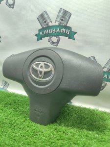 Подушка безопасности в руль TOYOTA RAV4 ACA31W