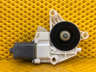 Моторчик стеклоподъемника Mercedes-Benz S-Class 2014 W222