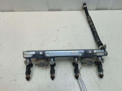 Рампа с форсунками Nissan Note E11