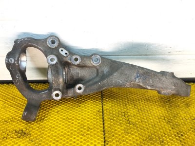 Кулак передний левый Mercedes-Benz S-Class 2014 W222