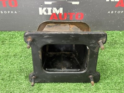 Кронштейн усилителя бампера Kia Soul 2014 SW