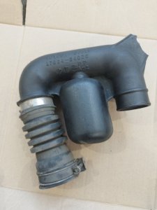 Патрубок воздушного фильтра Toyota CORONA 1995 седан