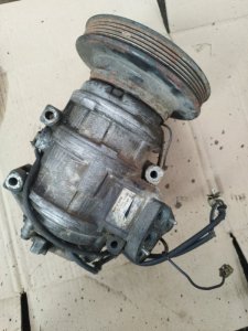 Компрессор кондиционера Toyota Carina 1989 st170