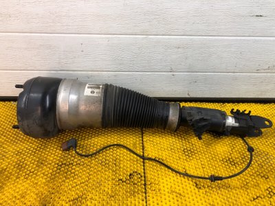 Пневмостойка , амортизатор Mercedes-Benz S-Class 2014 W222