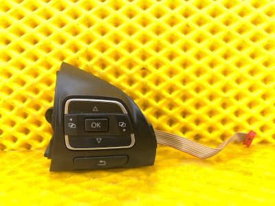 Кнопки руля справа Volkswagen Tiguan 2013 5N1