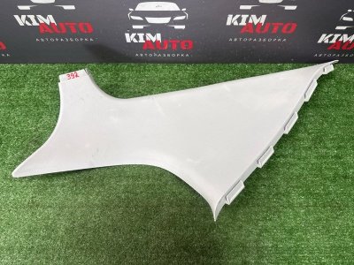 Накладка стойки кузова Skoda Octavia A4