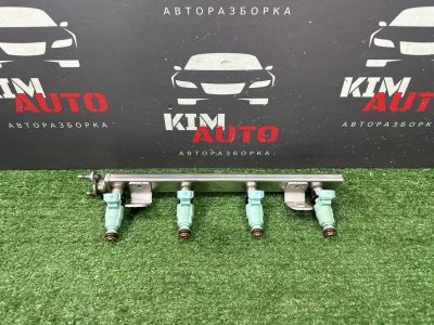 Топливная рейка с форсунками Hyundai i30 2013