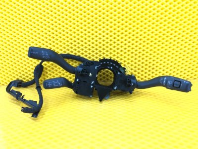 Подрулевой переключатель Audi Q7 2014 4LB