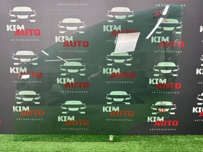 Стекло двери Peugeot 207