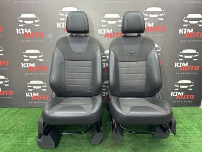 Сиденья передние комплект Ford Kuga 2013 SUV
