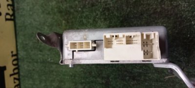 Блок управления рулевой рейкой Toyota Corolla 2011 E 151