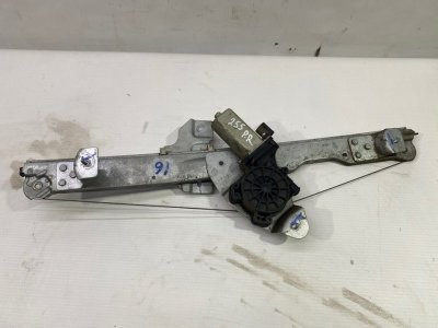 Стеклоподъемник Lada Largus 2013