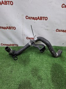 Патрубок радиатора Toyota AVENSIS 2012 ZRT272