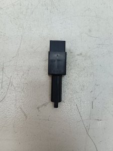 Датчик выключатель стоп-сигнала Nissan Note E11