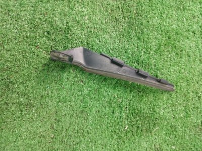 Накладки на жабо лада Веста 2018