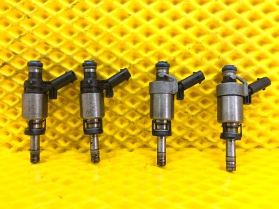 Форсунка топливная Volkswagen Tiguan 2013 5N1