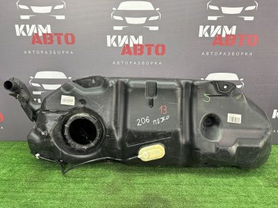 Бензобакбак топливный Peugeot 206