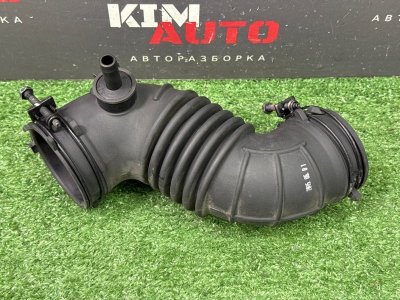 Патрубок воздушного фильтра Kia Ceed 2 2015 SW