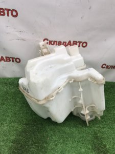 Бачок стеклоомывателя Nissan Juke 2010-2020