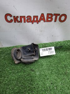 Кронштейн радиатора Suzuki Grand Vitara 2006 TD54W