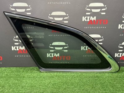 Стекло глухое заднее Kia Ceed 2 2015 SW