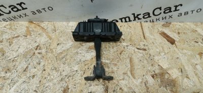 Ограничитель двери Mercedes VIANO 2011 639 рест