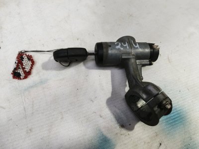 Замок зажигания Nissan Primera 1990