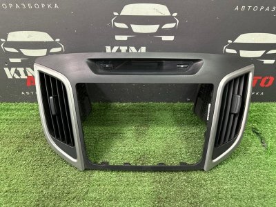 Рамка магнитолы с дефлекторами Hyundai Creta 2017 GS