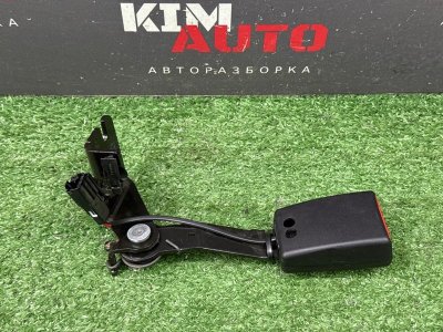 Замок ремня безопасности Ford Kuga 2013 SUV