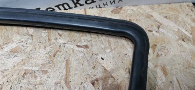 Уплотнитель стекла Mercedes VIANO 2011 639 рест