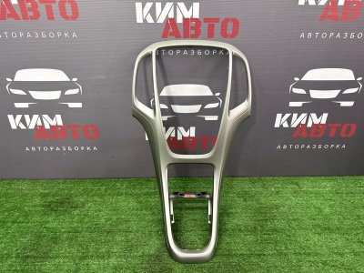 Накладка центральной консоли Opel Astra J