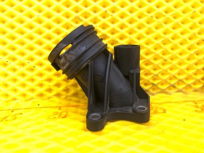 Фланец системы охлаждения Mercedes-Benz S-Class 2014 W222