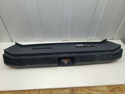 Накладка задней панели Nissan Note E11