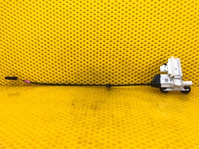 Доводчик двери Mercedes-Benz S-Class 2014 W222