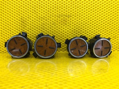 Подстаканник Volkswagen Phaeton 2004 3D2