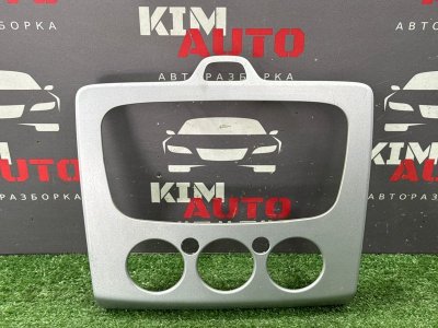 Рамка магнитолы Ford Focus 2