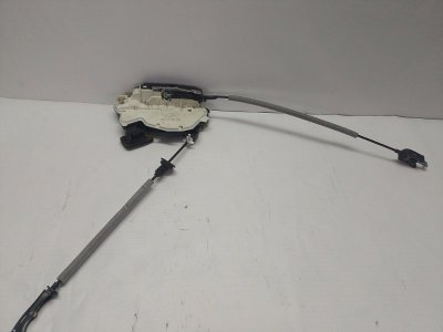 Замок двери Volkswagen Polo 2015