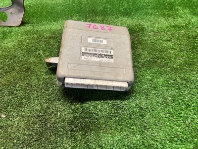 Блок управления ABS Toyota Land Cruiser 100