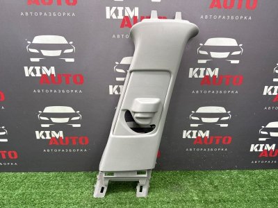 Накладка центральной стойки верхняя Honda Civic 4D