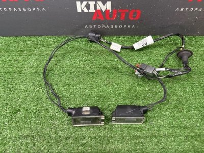 Плафон подсветки номера Ford Kuga 2013 SUV